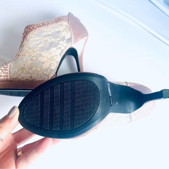 Women's Lace Bridal High Heel Platform Peep Toe Shootie- Never worn - Size 7.5 - Picture 4 of 9